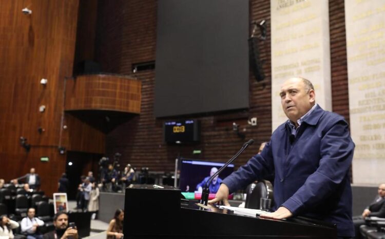  Impulsa Rubén Moreira eliminar comisiones bancarias para adultos mayores de 65 Años